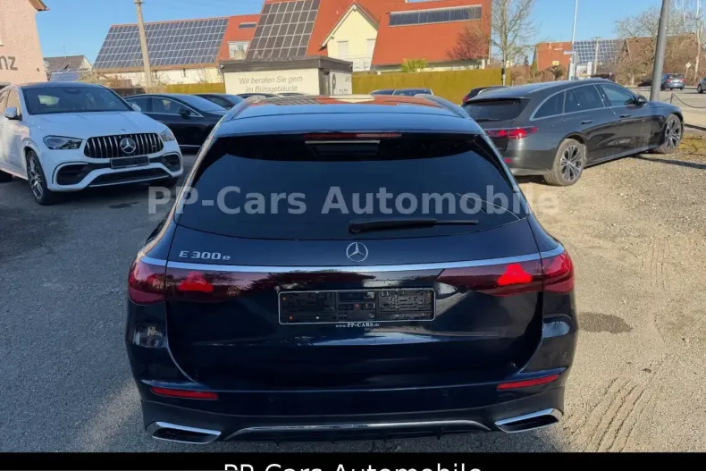 Mercedes-Benz E 300 (Clasa E) din 2024 cu 49.122 km - oferta MER200944 - foto 10