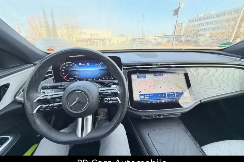 Mercedes-Benz E 300 (Clasa E) din 2023 cu 7.518 km - oferta MER200945 - foto 2