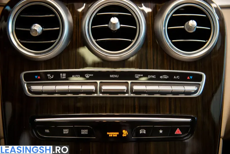 Mercedes-Benz GLC 200 (Clasa GLC) din 2021 cu 32.450 km - oferta MER200949 - foto 26