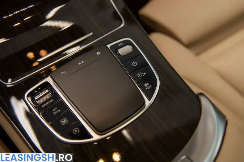 Mercedes-Benz GLC 200 (Clasa GLC) din 2021 cu 32.450 km - oferta MER200949 - foto 27