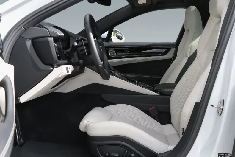 Porsche Panamera din 2024 cu 22.950 km - oferta POR200950 - foto 13