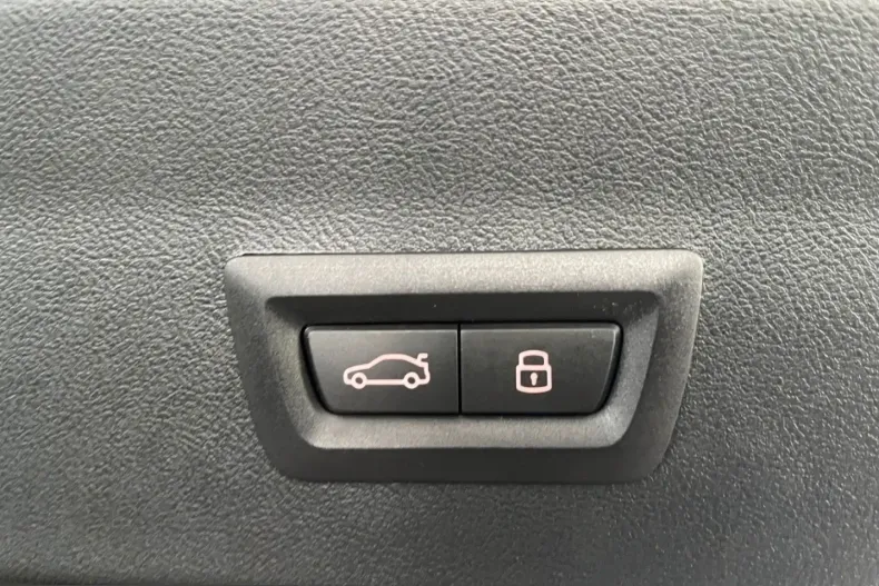 BMW X4 (Seria X) din 2025 cu 5.900 km - oferta BMW200956 - foto 13