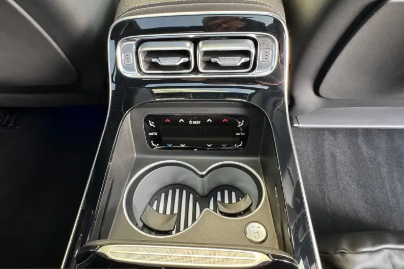 Mercedes-Benz S 580 (Clasa S) din 2024 cu 35.388 km - oferta MER200960 - foto 16