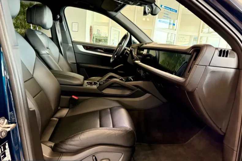 Porsche Cayenne din 2023 cu 9.971 km - oferta POR200962 - foto 12