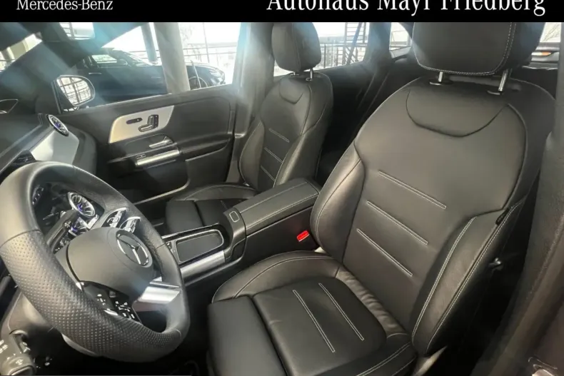 Mercedes-Benz GLA 250 (Clasa GLA) din 2024 cu 25.935 km - oferta MER200971 - foto 13