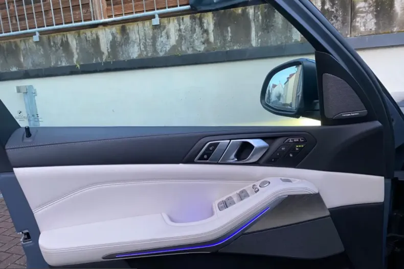 BMW X7 (Seria X) din 2022 cu 44.000 km - oferta BMW200973 - foto 24