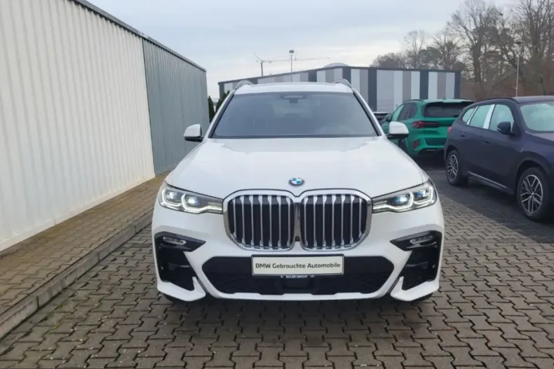 BMW X7 (Seria X) din 2022 cu 47.591 km - oferta BMW200976 - foto 1