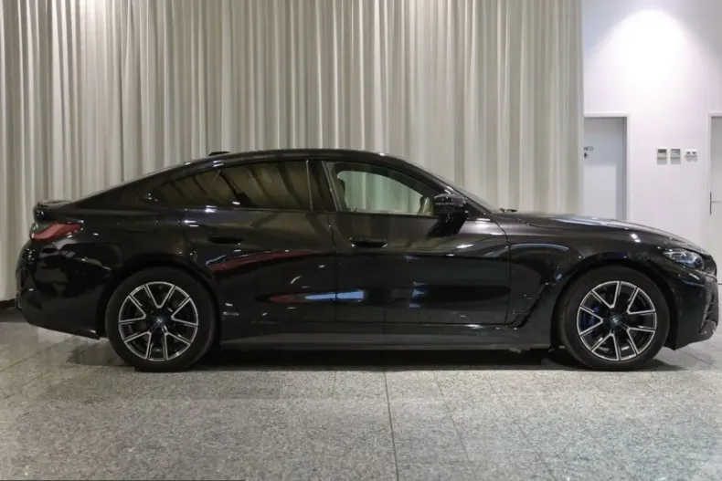 BMW i4 (Seria 4) din 2023 cu 41.847 km - oferta BMW200979 - foto 2