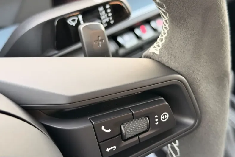 Porsche 992 din 2024 cu 1.900 km - oferta POR200985 - foto 15