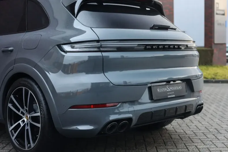 Porsche Cayenne din 2025 cu 15.541 km - oferta POR200986 - foto 8
