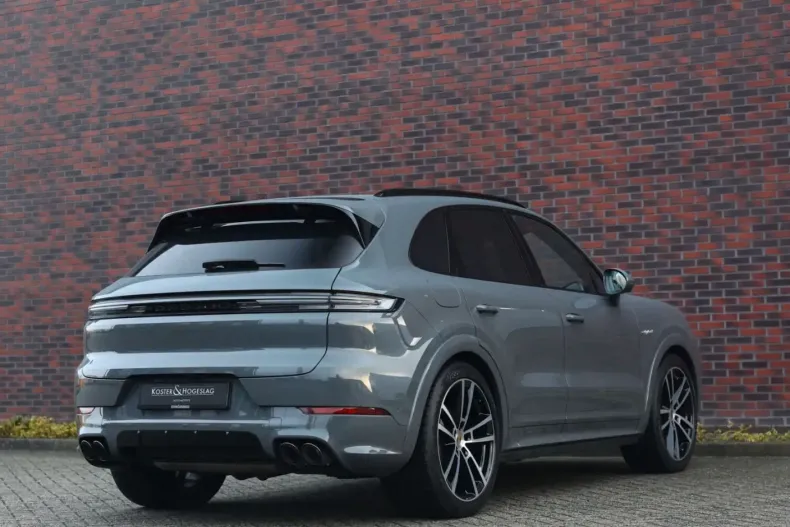 Porsche Cayenne din 2025 cu 15.541 km - oferta POR200986 - foto 11