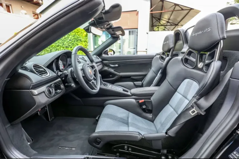 Porsche Boxster din 2024 cu 9.780 km - oferta POR200989 - foto 10