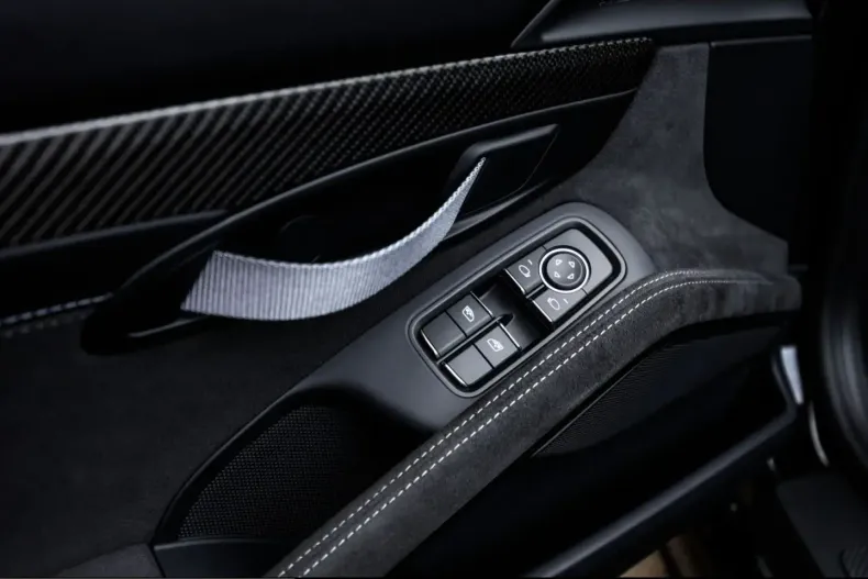 Porsche Boxster din 2024 cu 9.780 km - oferta POR200989 - foto 17