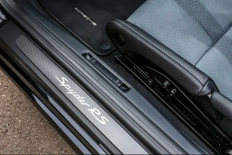 Porsche Boxster din 2024 cu 9.780 km - oferta POR200989 - foto 19