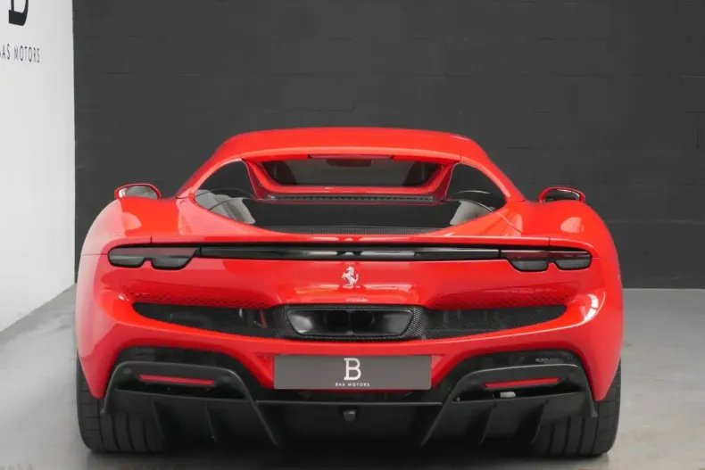 Ferrari 296 GTS din 2025 cu 2.800 km - oferta FER200990 - foto 20