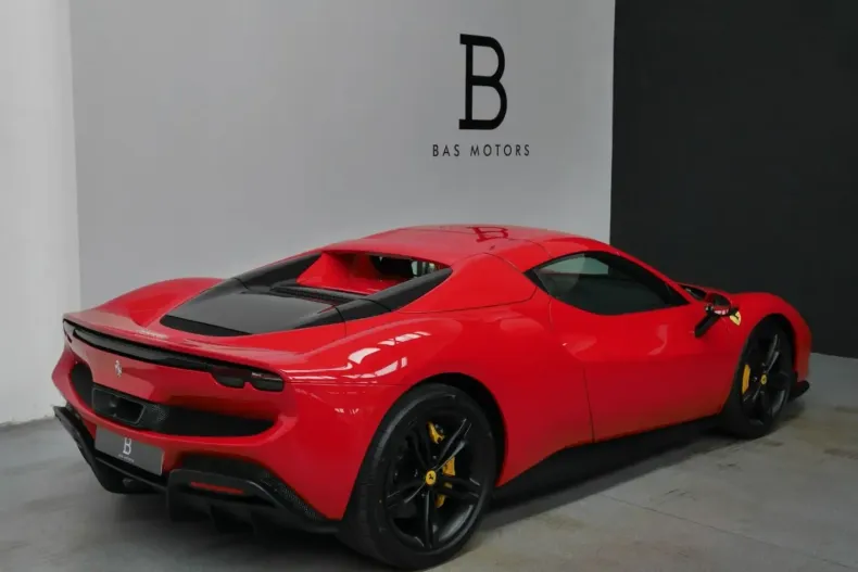 Ferrari 296 GTS din 2025 cu 2.800 km - oferta FER200990 - foto 21