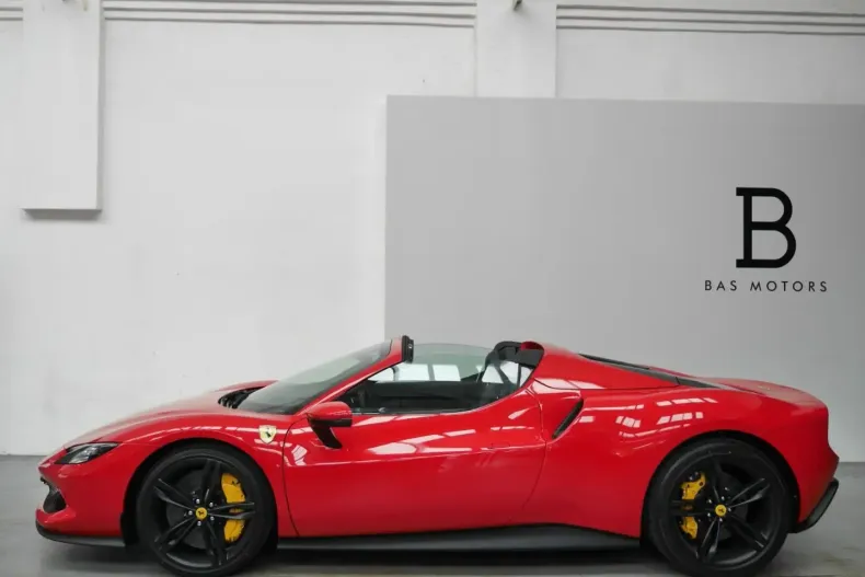 Ferrari 296 GTS din 2025 cu 2.800 km - oferta FER200990 - foto 22