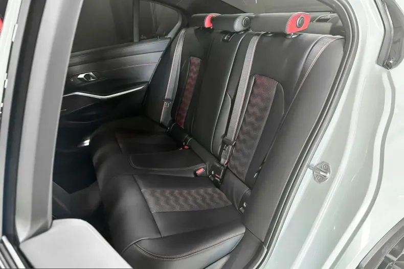 BMW M3 (Seria 3) din 2023 cu 3.200 km - oferta BMW200993 - foto 23