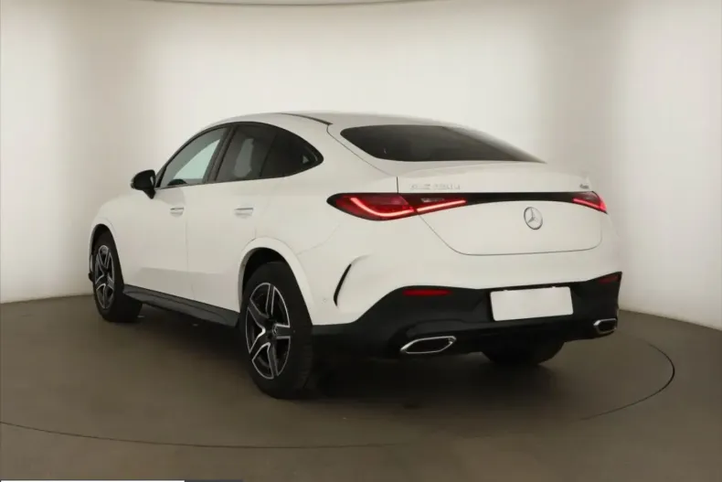 Mercedes-Benz GLC 220 (Clasa GLC) din 2023 cu 43.302 km - oferta MER201001 - foto 4