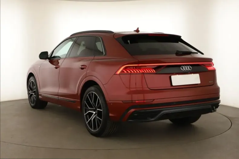 Audi Q8 din 2023 cu 27.217 km - oferta AUD201003 - foto 4