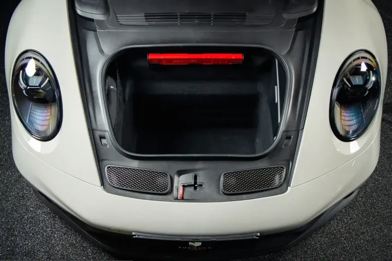 Porsche 992 din 2024 cu 8.100 km - oferta POR201007 - foto 6