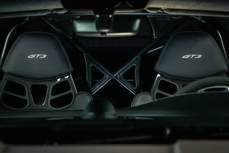 Porsche 992 din 2024 cu 8.100 km - oferta POR201007 - foto 10