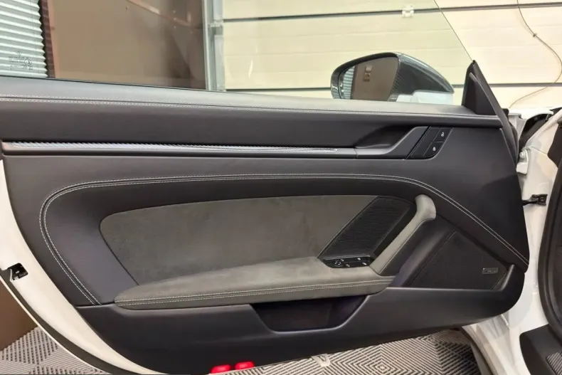 Porsche 911 din 2022 cu 27.550 km - oferta POR201010 - foto 9
