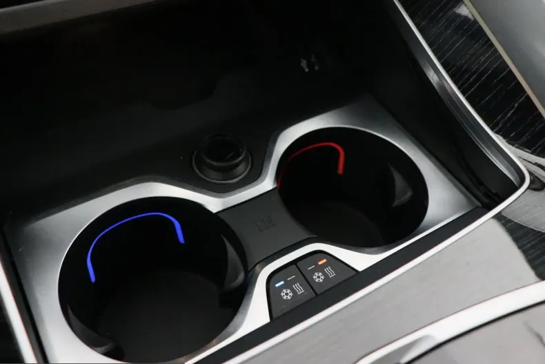 BMW X6 M60 (Seria X) din 2024 cu 32.072 km - oferta BMW201014 - foto 21