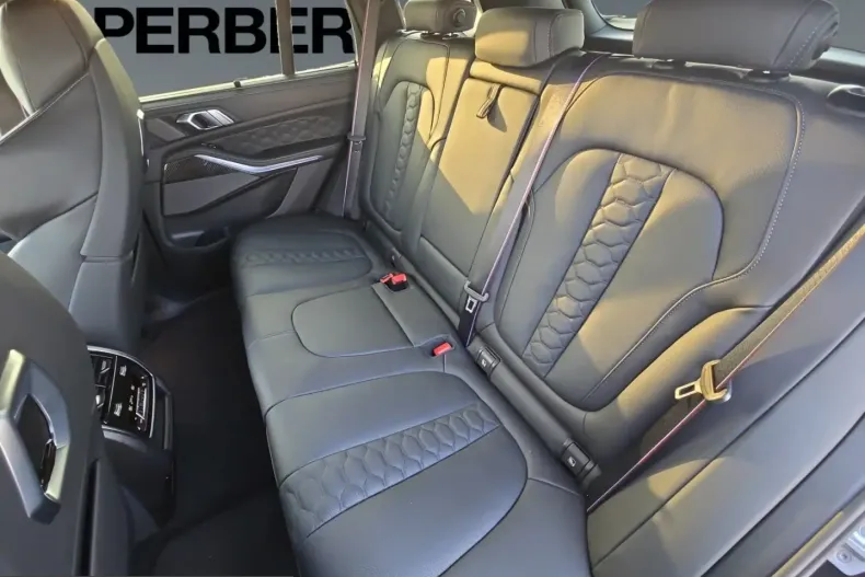 BMW X5 M (Seria X) din 2025 cu 12.202 km - oferta BMW201017 - foto 12