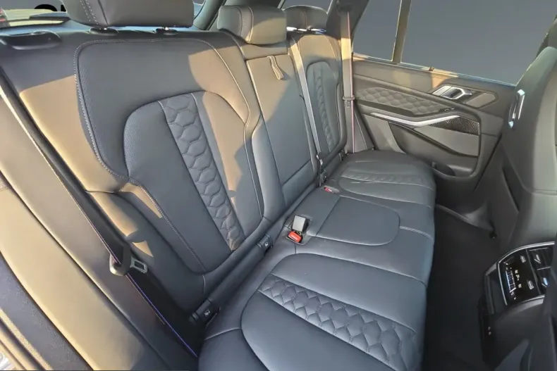 BMW X5 M (Seria X) din 2025 cu 12.202 km - oferta BMW201017 - foto 14