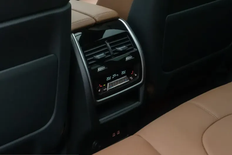 BMW X5 M (Seria X) din 2025 cu 6.987 km - oferta BMW201022 - foto 27