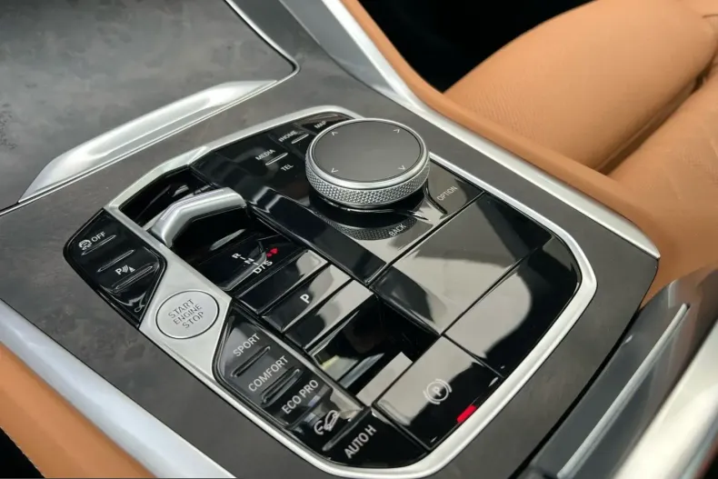 BMW X6 M60 (Seria X) din 2025 cu 23.497 km - oferta BMW201027 - foto 9