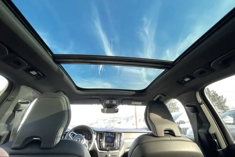 Volvo XC60 din 2021 cu 81.450 km - oferta VOL201033 - foto 8