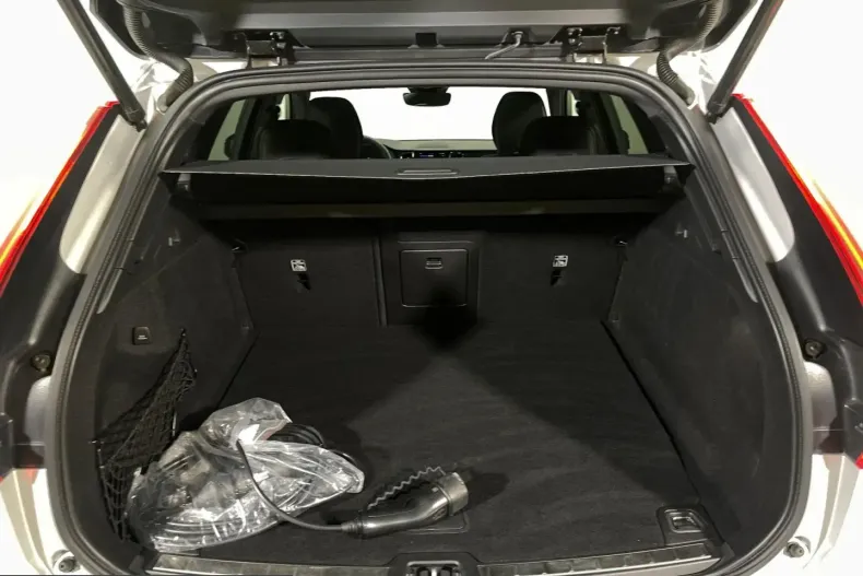 Volvo XC60 din 2021 cu 81.450 km - oferta VOL201033 - foto 14