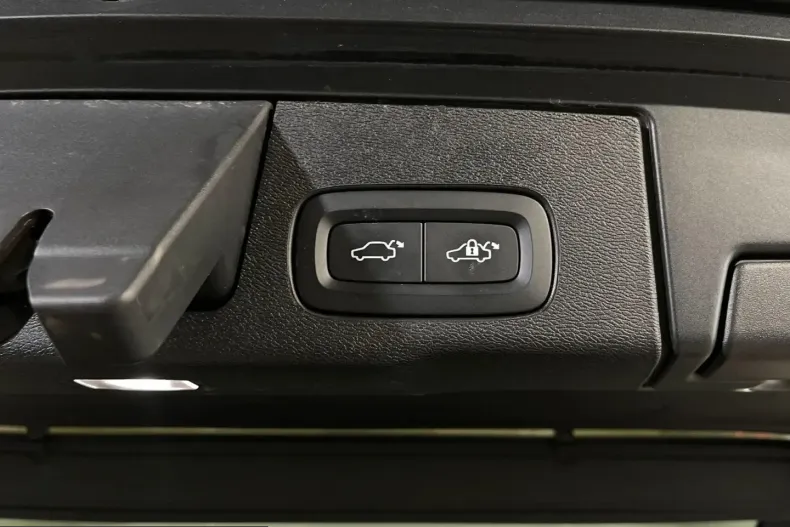 Volvo XC60 din 2021 cu 81.450 km - oferta VOL201033 - foto 21