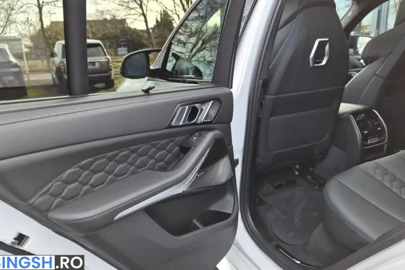 BMW X5 M (Seria X) din 2025 cu 14.990 km - oferta BMW201036 - foto 44