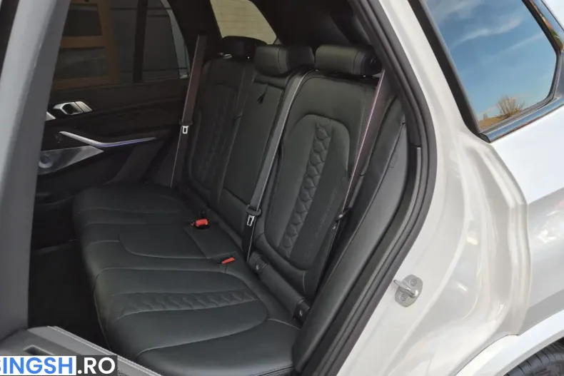 BMW X5 M (Seria X) din 2025 cu 14.990 km - oferta BMW201036 - foto 45