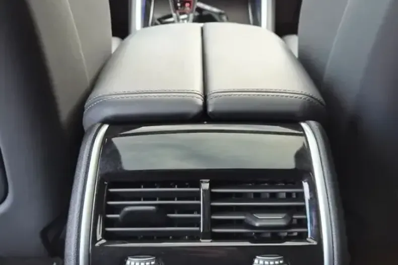 BMW X5 M (Seria X) din 2025 cu 14.990 km - oferta BMW201036 - foto 47