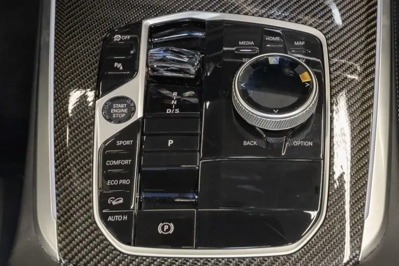 BMW X5 M60 (Seria X) din 2024 cu 25.782 km - oferta BMW201037 - foto 9