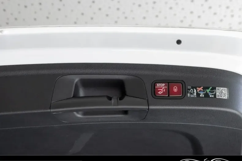 Mercedes-Benz GLE 53 AMG (Clasa GLE) din 2025 cu 16.700 km - oferta MER201053 - foto 9