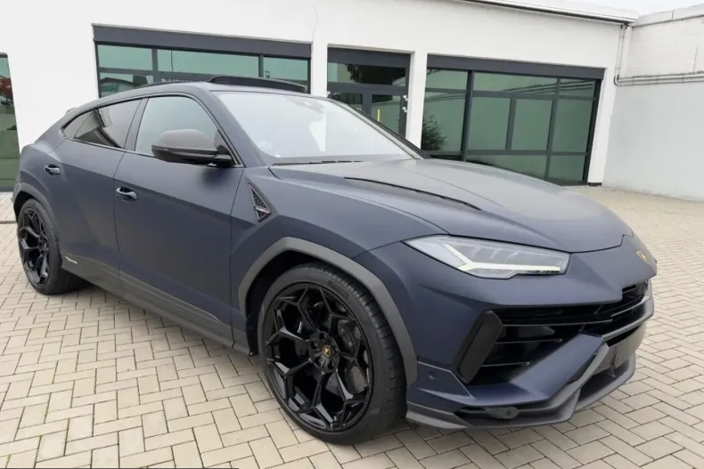 Lamborghini Urus din 2025 cu 3.800 km - oferta LAM201062 - foto 3