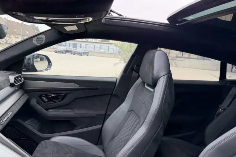 Lamborghini Urus din 2025 cu 3.800 km - oferta LAM201062 - foto 9