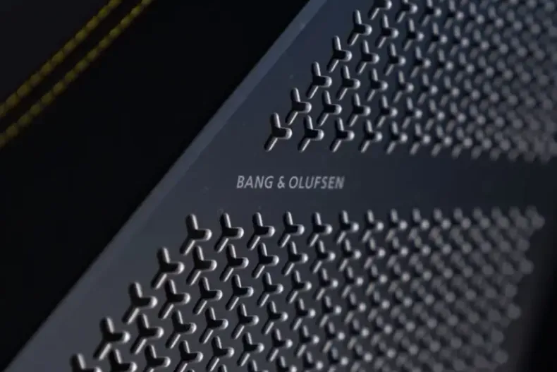 Lamborghini Urus din 2024 cu 18.500 km - oferta LAM201066 - foto 39