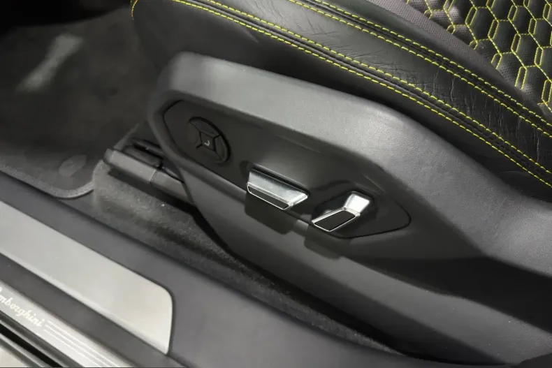 Lamborghini Urus din 2024 cu 52.400 km - oferta LAM201069 - foto 33