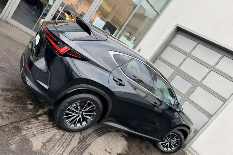 Lexus NX 350h din 2025 cu 1.654 km - oferta LEX201071 - foto 14