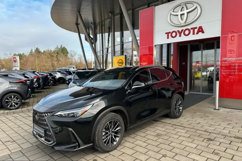 Lexus NX 350h din 2025 cu 2.990 km - oferta LEX201073 - foto 1