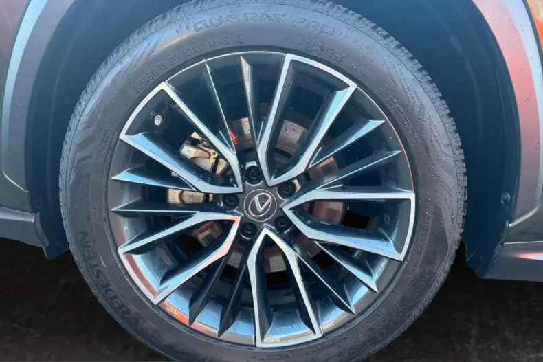 Lexus NX 350h din 2024 cu 9.618 km - oferta LEX201076 - foto 13