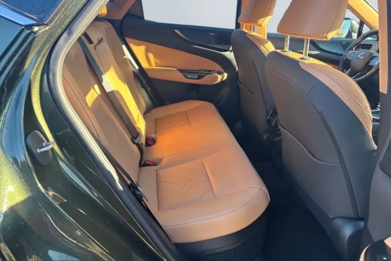 Lexus NX 350h din 2024 cu 9.618 km - oferta LEX201076 - foto 20