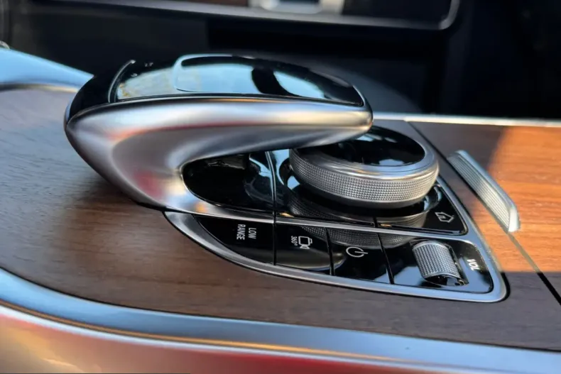 Mercedes-Benz G 400 (Clasa G) din 2024 cu 29.200 km - oferta MER201077 - foto 19