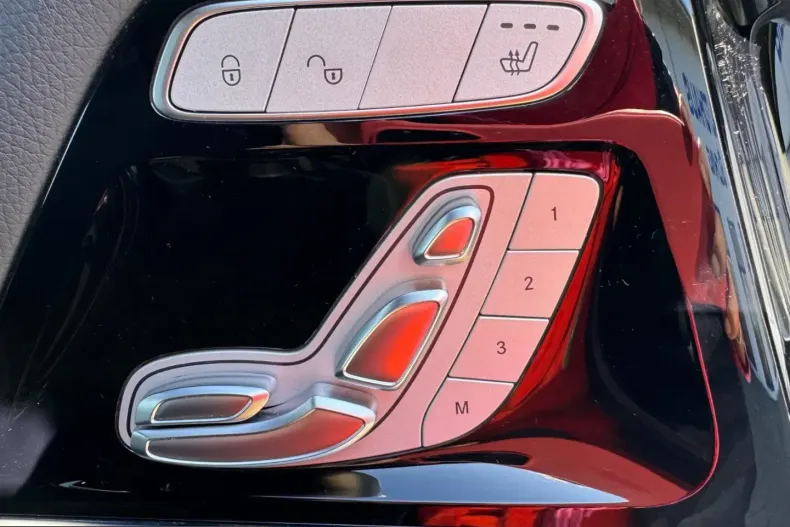 Mercedes-Benz G 400 (Clasa G) din 2024 cu 29.200 km - oferta MER201077 - foto 23